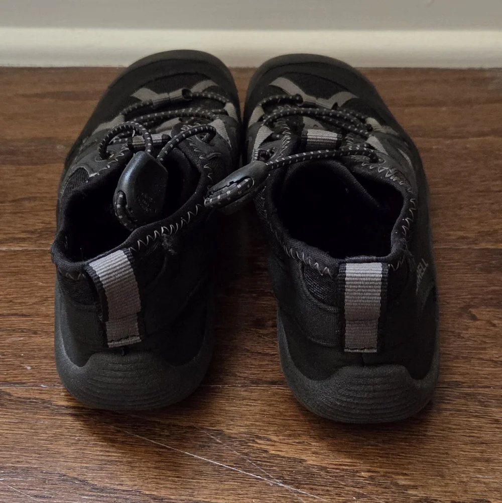 Merrell Hydro Cove Black Boys Water Sandals Size 2